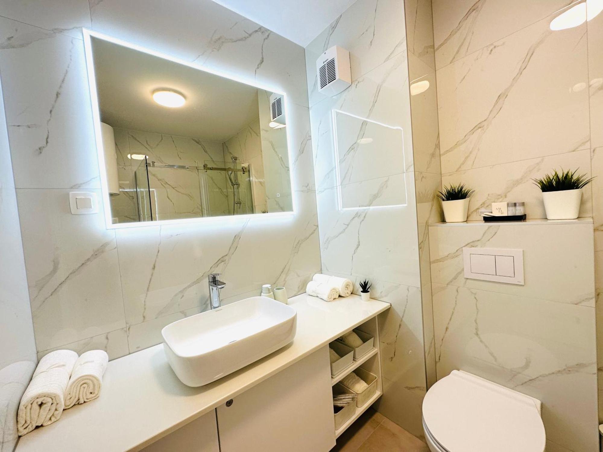 The Urbanite Apartma *